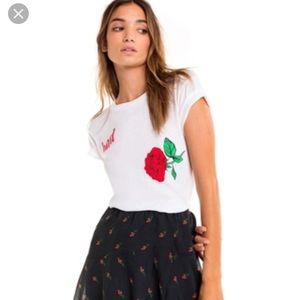 NWT wildfox 🌹 tee size M